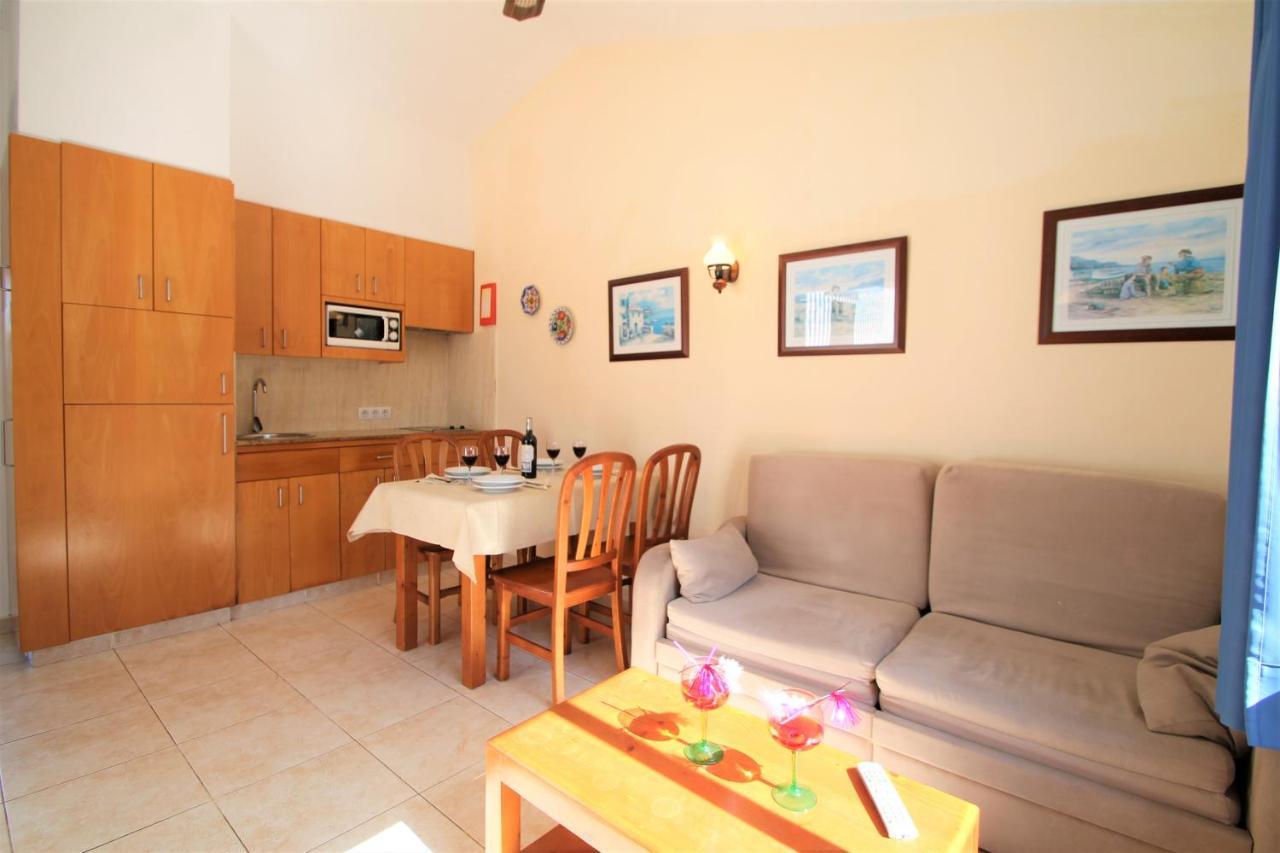 Apartaments Talayot Cala'N Blanes  Exteriör bild